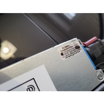Zasilacz 13,8V 60A   / Woltomierz /